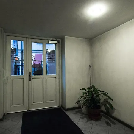 Апартаменты Old Dome Square