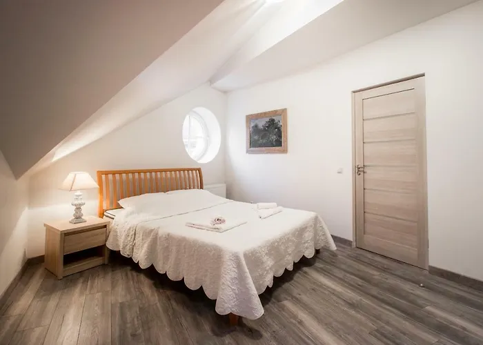 Old Dome Square Апартаменты